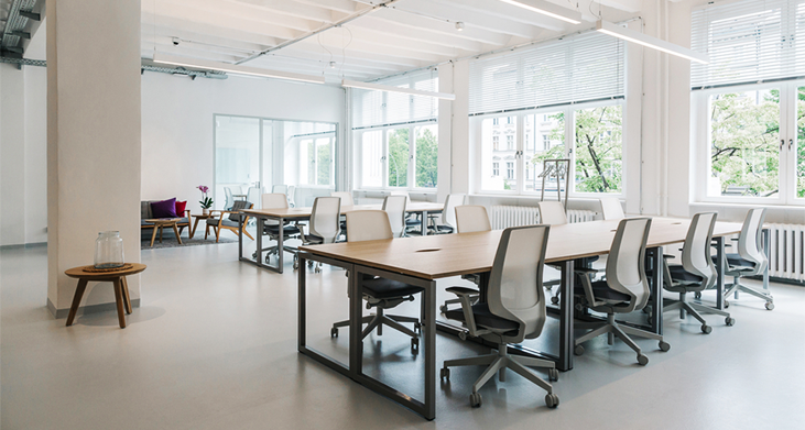 Ein modernes Büro in einer ehemaligen Fabrik