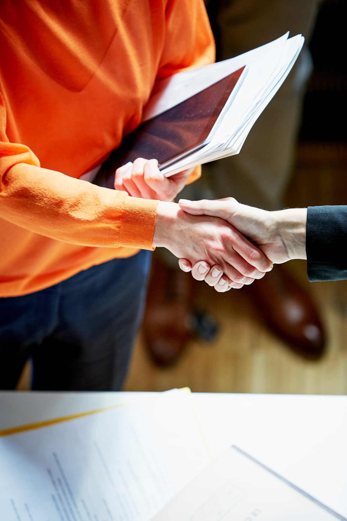 Handschlag bei Immobilienverkauf