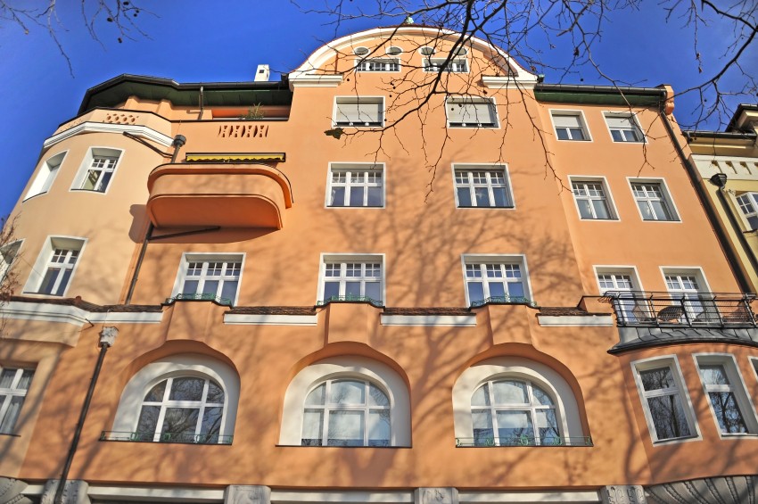 Mehrfamilienhaus